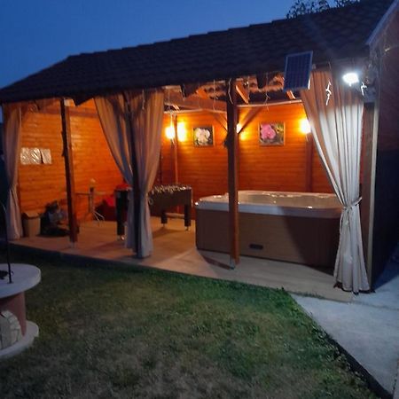 Vadrózsa Vendégház-Apartman Demjén Extérieur photo