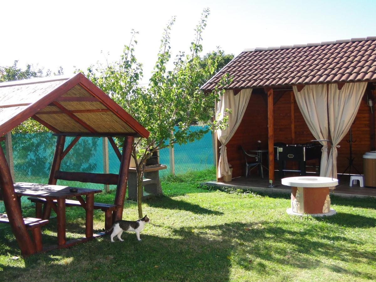 Vadrózsa Vendégház-Apartman Demjén Extérieur photo